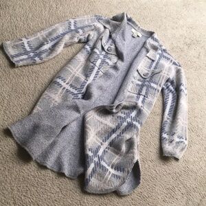 BY DESIGN/GRAY,CREAM ,BLUE & PINK PLAID OPEN FRONT CARDI